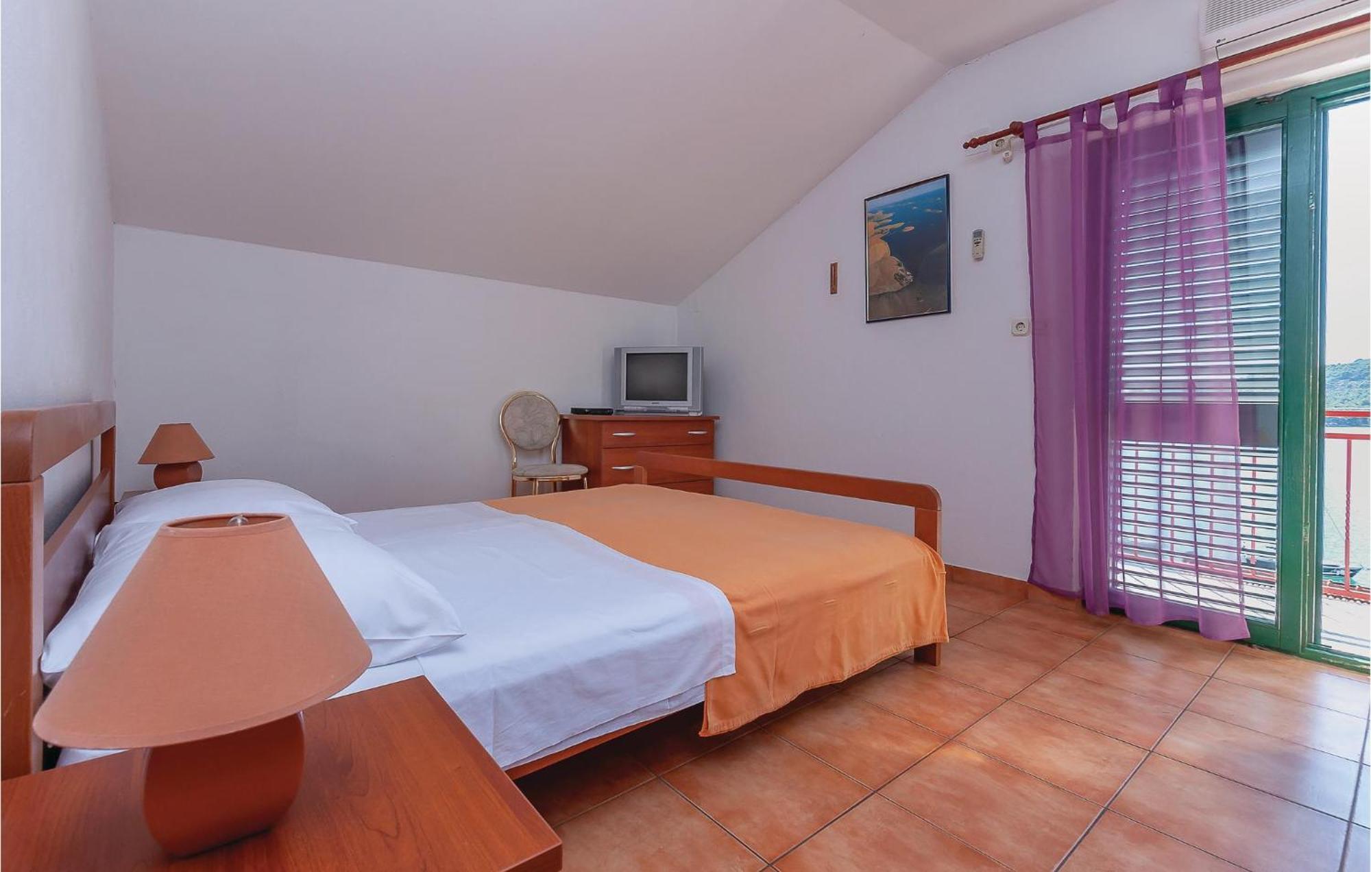Gorgeous Apartment In Tisno With Kitchen Buitenkant foto